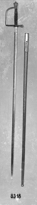 Épée de docteur finlandais (Tohto­rin­miek­ka) avec écusson de l'université finlandais