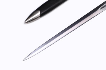 "Dragon’s Oath” – Functional medieval longsword for stage combat, with scabbard, sharp-edged blade