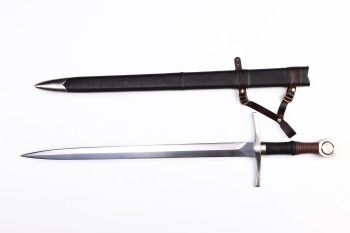 Grenzwacht – Medieval-Inspired Sword with sharpened Spring Steel Blade and Scabbard