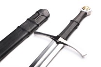Kronenstahl – Medieval-Inspired Sword with sharpened Spring Steel Blade and Scabbard Kronenstahl – Medieval-Inspired Sword with sharpened Spring Steel Blade and Scabbard
