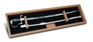 Presentation box made of solid oak wood, for blades up to 33 inch / 85 cm
