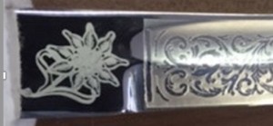 Laser-engraved individual Logo Ricasso right blade side