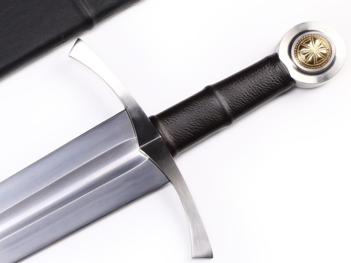 "Schattenstahl"  – épée fonctionnelle à une main avec lame en acier à ressort et fourreau en cuir cousu main